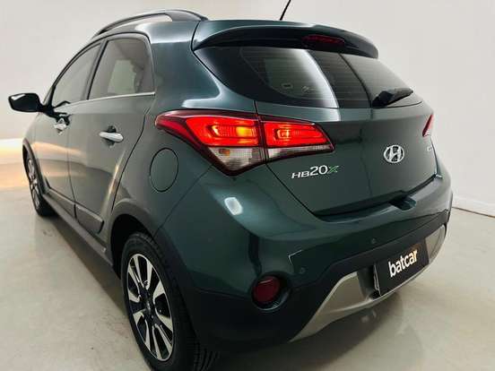 HYUNDAI-HB20X-1.6 16V PREMIUM FLEX 4P AUTOMÁTICO HYUNDAI-HB20X-2019