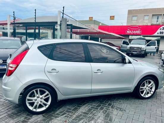 HYUNDAI-I30-2.0 MPFI GLS 16V GASOLINA 4P MANUAL HYUNDAI-I30-2009