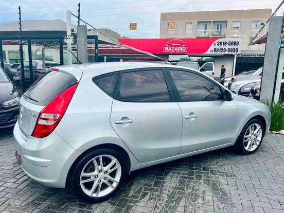 HYUNDAI-I30-2.0 MPFI GLS 16V GASOLINA 4P MANUAL HYUNDAI-I30-2009