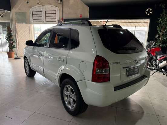 HYUNDAI-TUCSON-2015