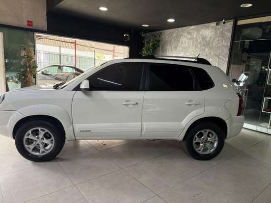 HYUNDAI-TUCSON-2.0 MPFI GLS 16V 143CV 2WD FLEX 4P AUTOMÁTICO HYUNDAI-TUCSON-2015