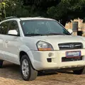 HYUNDAI TUCSON 2.0 MPFI GLS 16V 143CV 2WD FLEX 4P AUTOMÁTICO HYUNDAI TUCSON 2.0 MPFI GLS 16V 143CV 2WD FLEX 4P AUTOMÁTICO