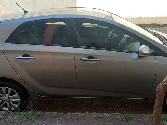 HYUNDAI-HB20-1.0 COMFORT 12V FLEX 4P MANUAL HYUNDAI-HB20-2018