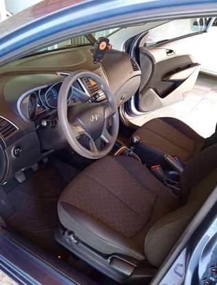HYUNDAI-HB20-2016