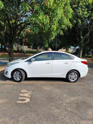 HYUNDAI-HB20S-1.6 PREMIUM 16V FLEX 4P MANUAL HYUNDAI-HB20S-2013