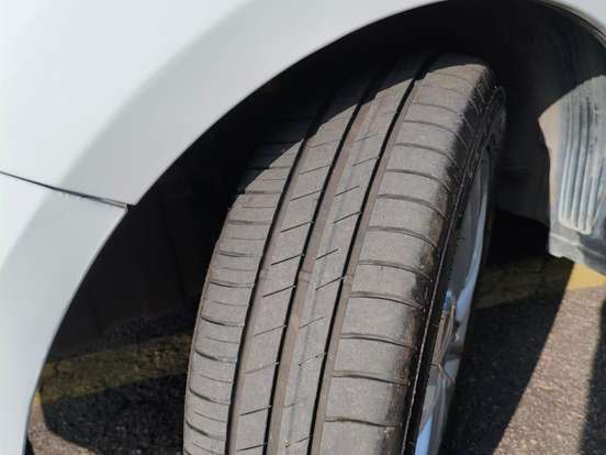 HYUNDAI-HB20S-1.6 PREMIUM 16V FLEX 4P MANUAL HYUNDAI-HB20S-2013