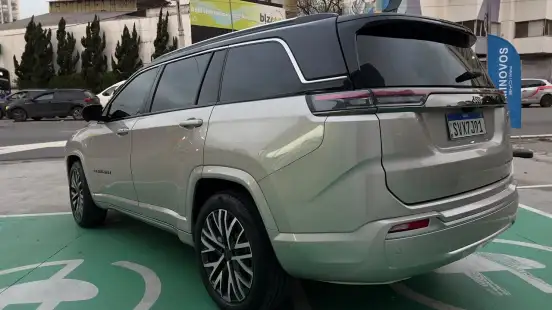 JEEP-COMMANDER-1.3 T270 TURBO FLEX OVERLAND AT6 JEEP-COMMANDER-2025