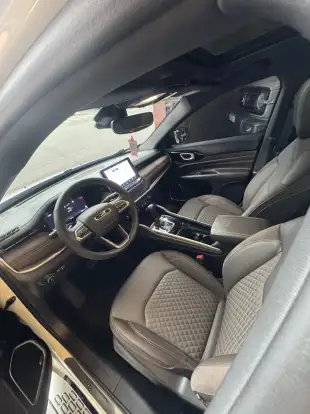 JEEP-COMMANDER-2025