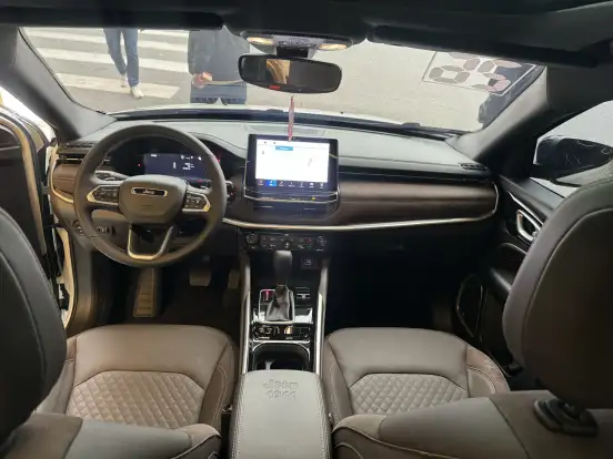 JEEP-COMMANDER-2025