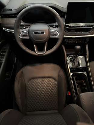 JEEP-COMMANDER-2024