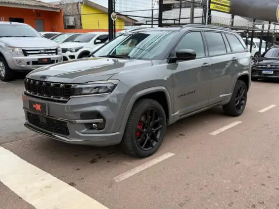 JEEP-COMMANDER-2.0 HURRICANE 4 TURBO GASOLINA BLACKHAWK AT9 JEEP-COMMANDER-2025