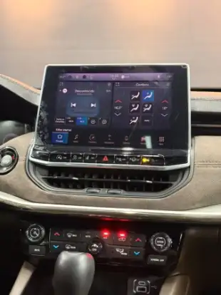 JEEP-COMMANDER-2024