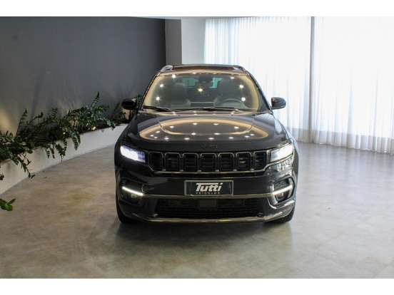 JEEP-COMMANDER-2024