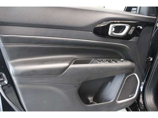 JEEP-COMMANDER-2.0 HURRICANE 4 TURBO GASOLINA BLACKHAWK AT9 JEEP-COMMANDER-2024
