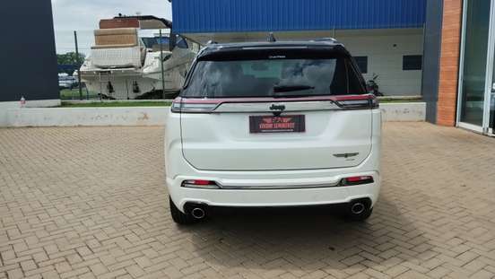 JEEP-COMMANDER-2.0 HURRICANE 4 TURBO GASOLINA BLACKHAWK AT9 JEEP-COMMANDER-2025