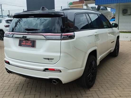 JEEP-COMMANDER-2.0 HURRICANE 4 TURBO GASOLINA BLACKHAWK AT9 JEEP-COMMANDER-2025