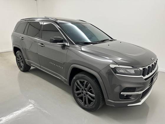 JEEP COMMANDER 2.0 HURRICANE 4 TURBO GASOLINA OVERLAND AT9