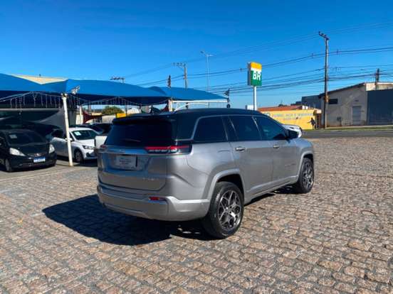JEEP-COMMANDER-2024