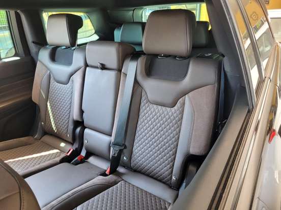 JEEP-COMMANDER-2.0 TD380 TURBO DIESEL OVERLAND AT9 JEEP-COMMANDER-2024