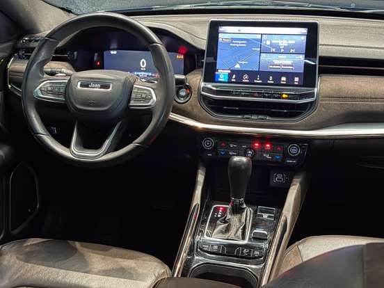 JEEP-COMMANDER-2023