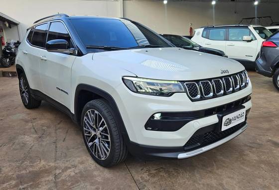 JEEP COMPASS 1.3 T270 TURBO FLEX LIMITED AT6