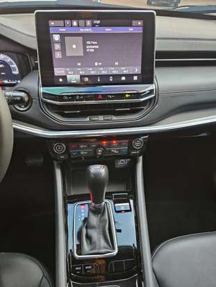 JEEP-COMPASS-2024
