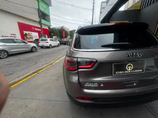 JEEP-COMPASS-2020