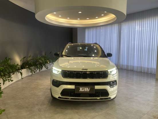 JEEP-COMPASS-2.0 HURRICANE 4 TURBO GASOLINA BLACKHAWK AT9 JEEP-COMPASS-2024