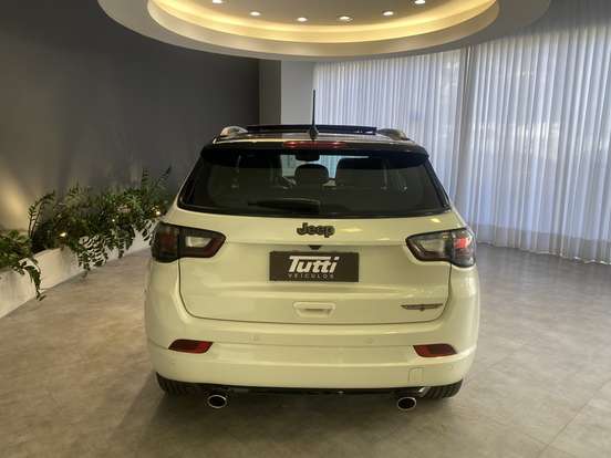 JEEP-COMPASS-2.0 HURRICANE 4 TURBO GASOLINA BLACKHAWK AT9 JEEP-COMPASS-2024