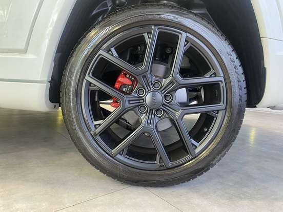 JEEP-COMPASS-2.0 HURRICANE 4 TURBO GASOLINA BLACKHAWK AT9 JEEP-COMPASS-2024