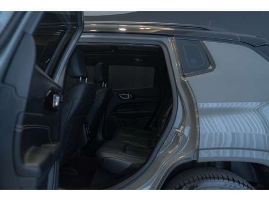 JEEP-COMPASS-2.0 HURRICANE 4 TURBO GASOLINA BLACKHAWK AT9 JEEP-COMPASS-2025