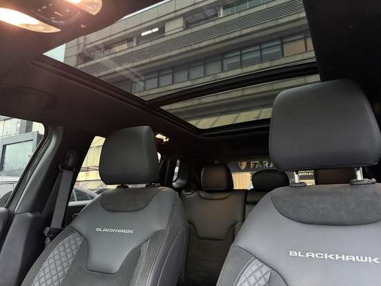 JEEP-COMPASS-2.0 HURRICANE 4 TURBO GASOLINA BLACKHAWK AT9 JEEP-COMPASS-2024