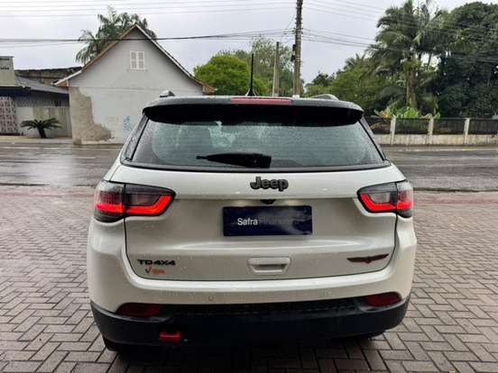 JEEP-COMPASS-2022