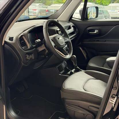 JEEP-RENEGADE-2025