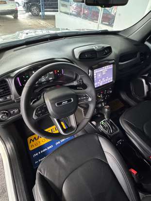 JEEP-RENEGADE-2023