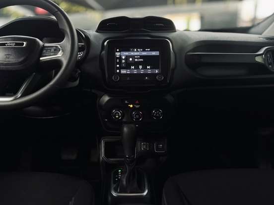 JEEP-RENEGADE-2023