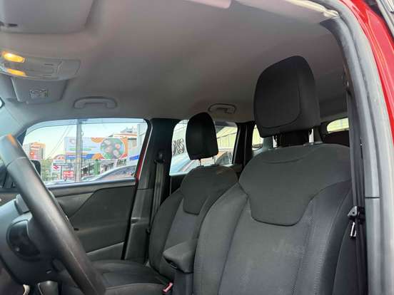 JEEP-RENEGADE-2018