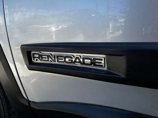 JEEP-RENEGADE-1.8 16V FLEX SPORT 4P MANUAL JEEP-RENEGADE-2015