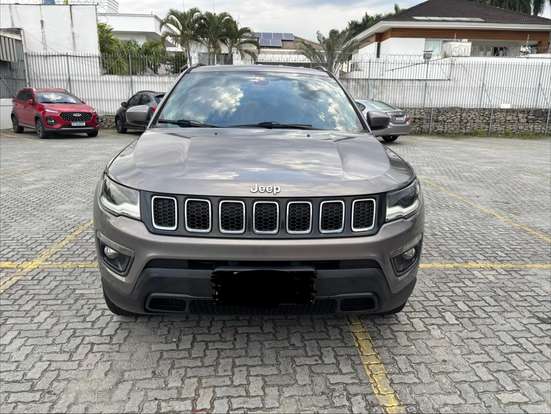 JEEP-COMPASS-2.0 16V DIESEL LONGITUDE 4X4 AUTOMÁTICO JEEP-COMPASS-2018