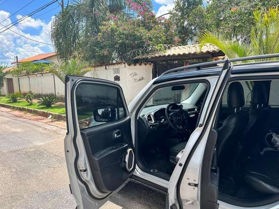 JEEP-RENEGADE-2.0 16V TURBO DIESEL SPORT 4P 4X4 AUTOMÁTICO JEEP-RENEGADE-2015