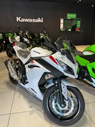 KAWASAKI NINJA 300 