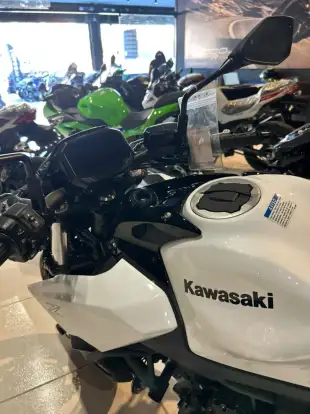 KAWASAKI-Z650 ABS-2026