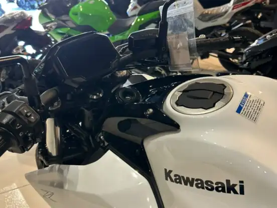 KAWASAKI-Z650 ABS KAWASAKI-Z650 ABS-2026