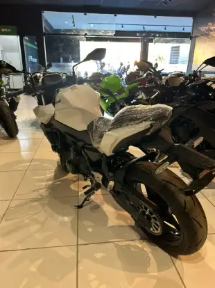 KAWASAKI-Z650 ABS-2026