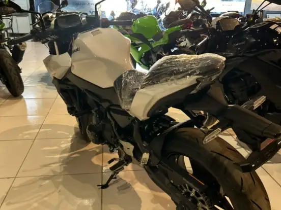 KAWASAKI-Z650 ABS KAWASAKI-Z650 ABS-2026