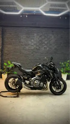 KAWASAKI-Z900-2018