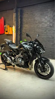 KAWASAKI-Z900-2018