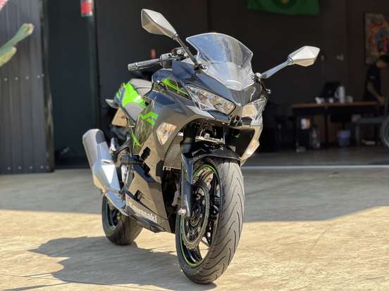 KAWASAKI-NINJA 400-2019