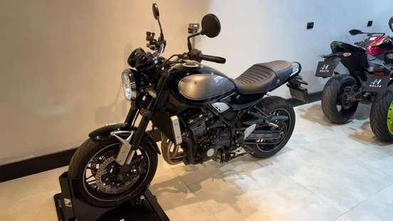 KAWASAKI-Z900RS-2024