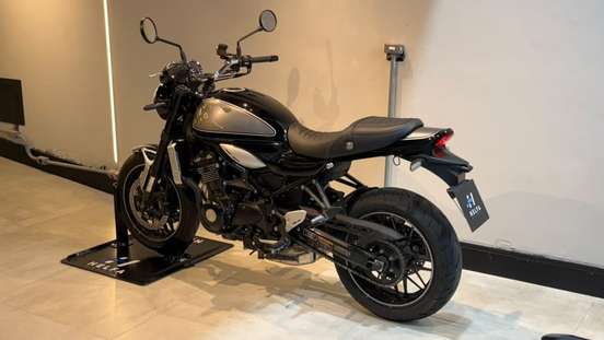 KAWASAKI-Z900RS-2024